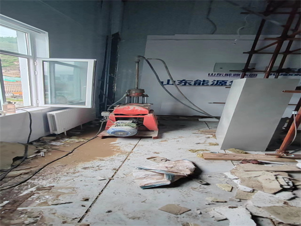 坊子地基基础下沉墙体裂缝加固注浆顶升施工